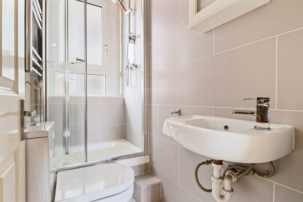 06-7ba679955 Am HMF 42 Laburnum Court, Laburnum St