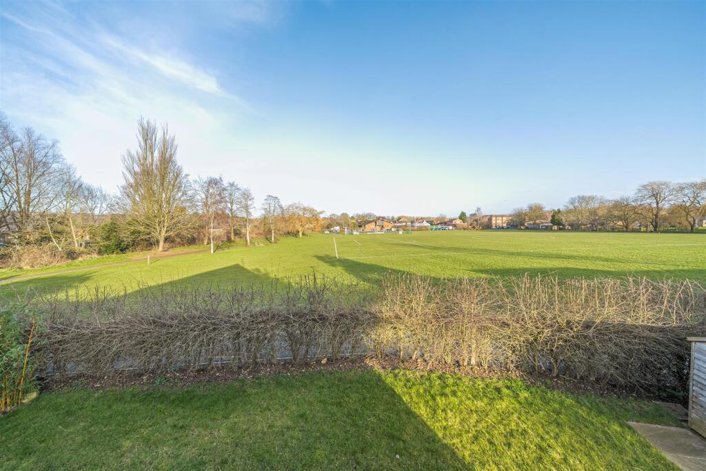 3a Plank Houses, Towcester