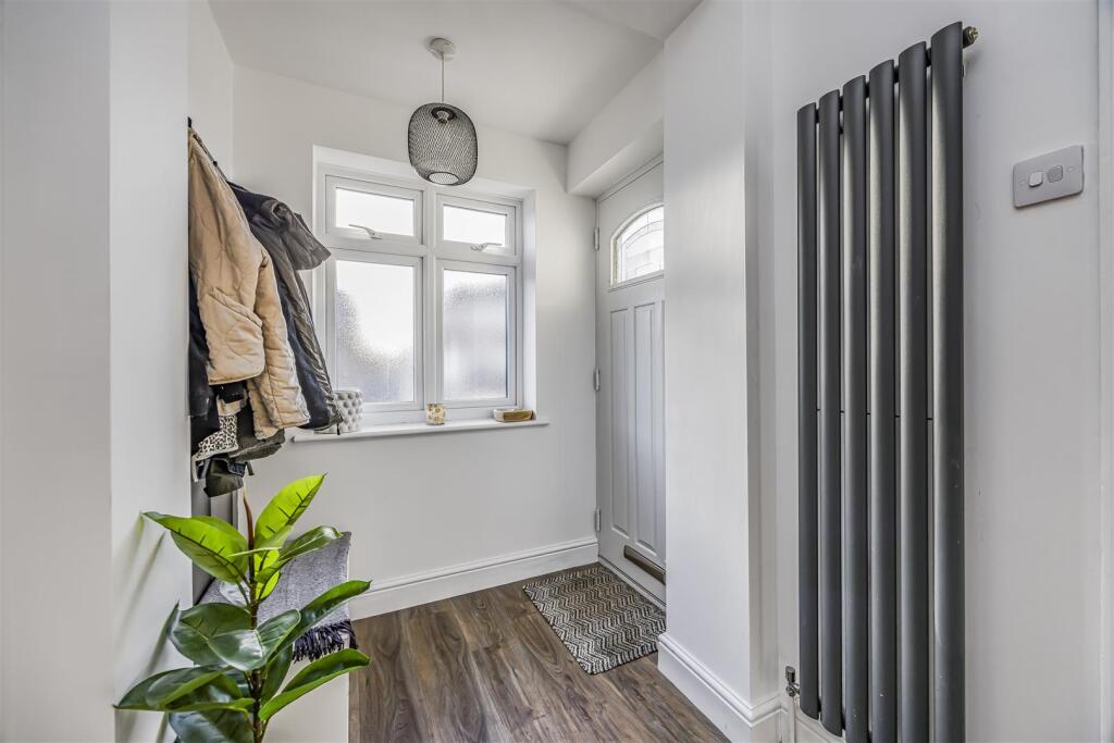 28 Silvester Road, Cowplain-PorticoMarketing-SoldB