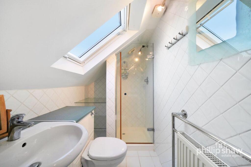 Shower room 3