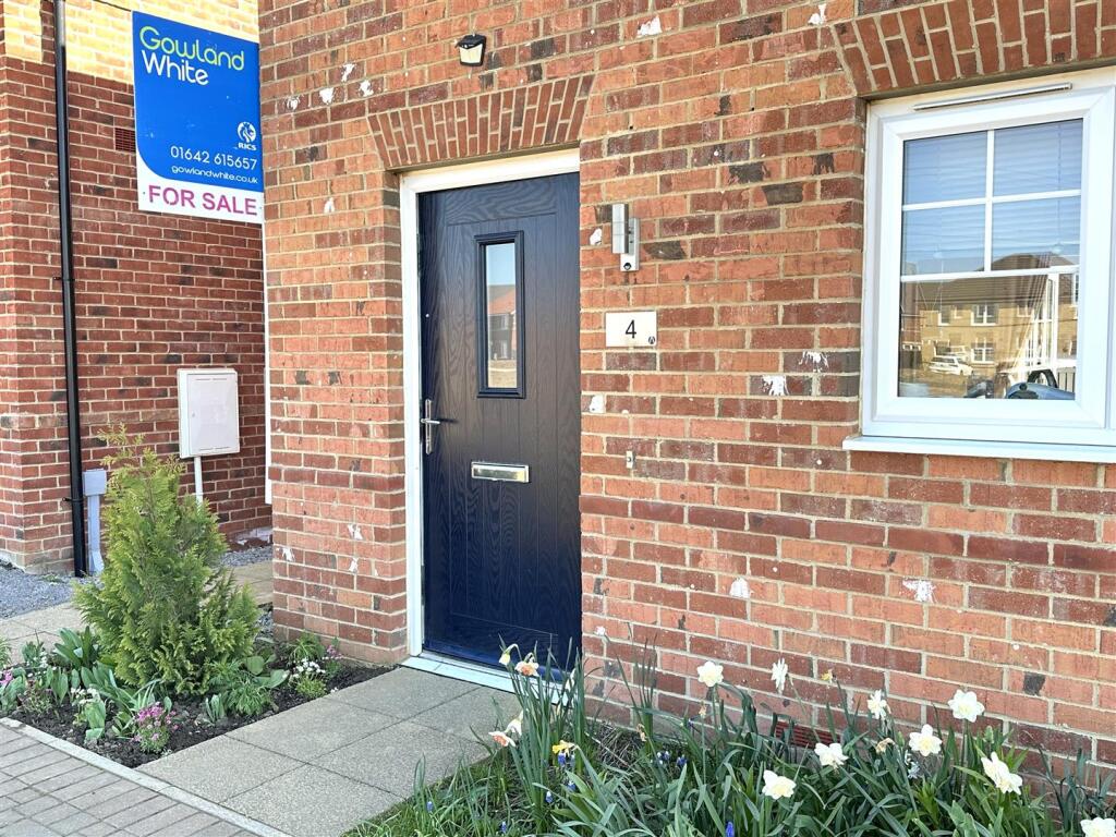 4 Turnwrest Grove-6.jpg