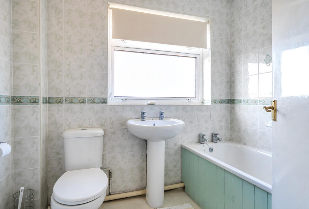 1385252-22-6925a8...