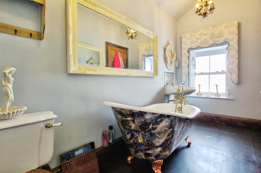 Master Ensuite