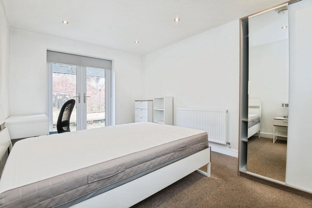 58kingedwardst-01...