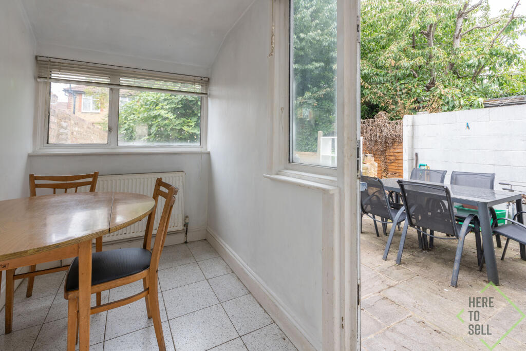 1 Northumberland Gardens, EDMONTON, N9 9LN-29