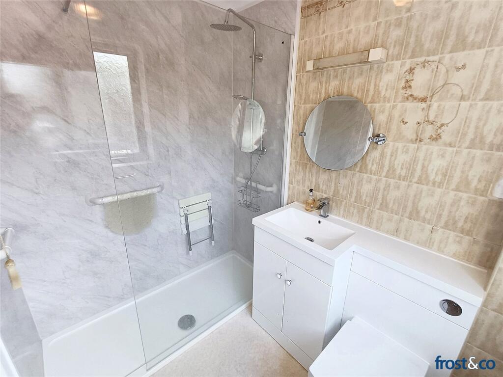 Ensuite