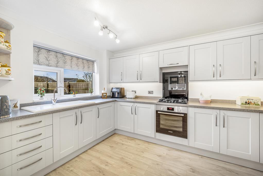 51 Aintree Drive (Spalding)-20.jpg