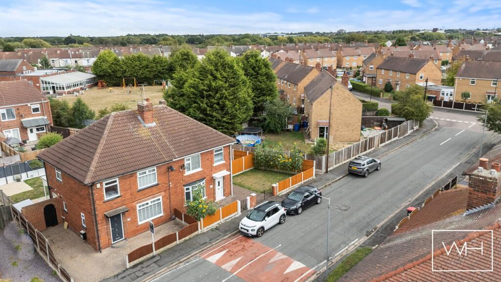 97 Wellington Grove,