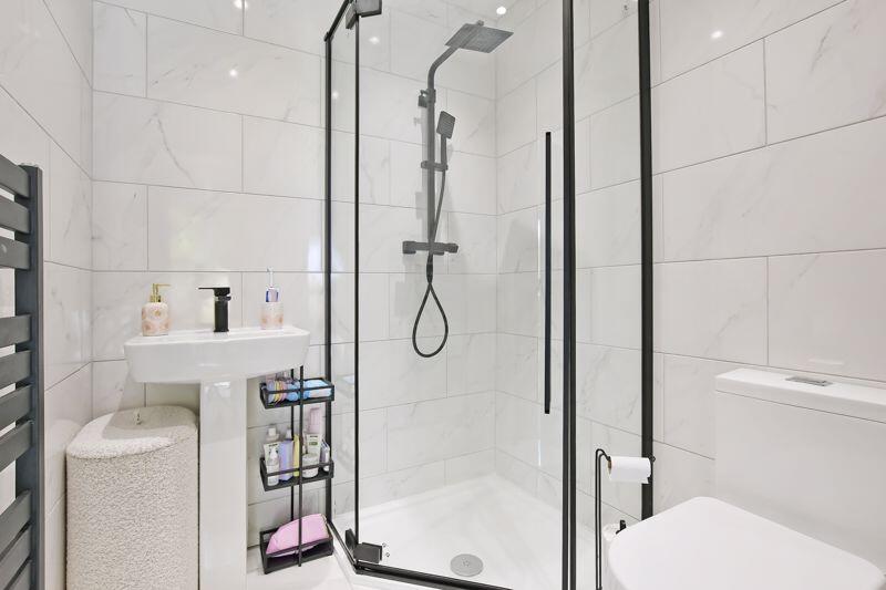 Ensuite Shower Room 