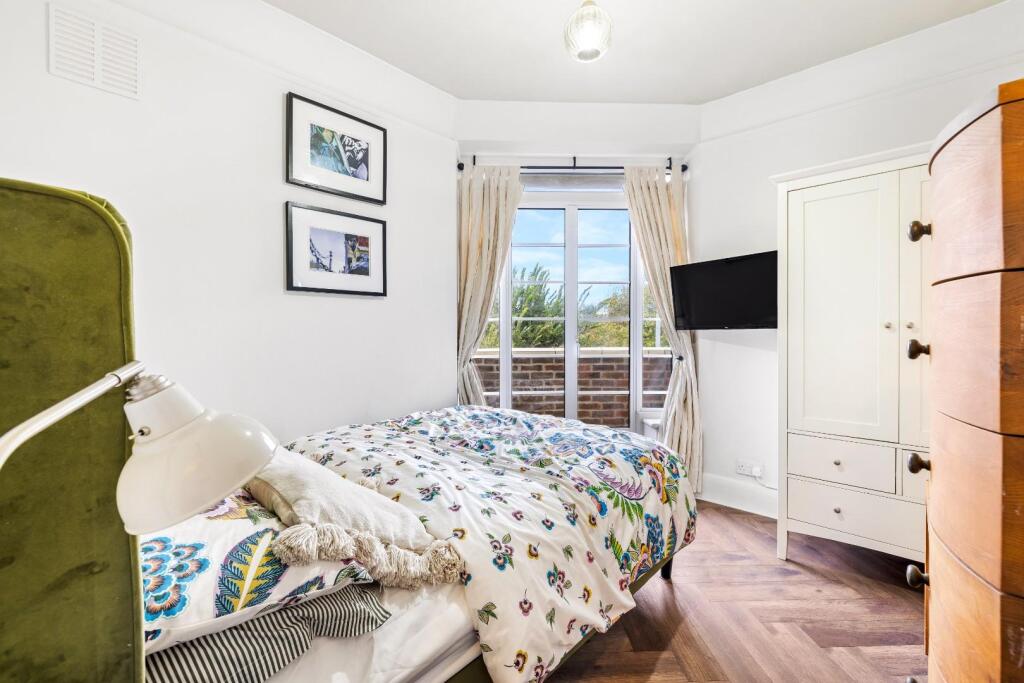 Flat 20, Brittany Court Full Res-1.jpg