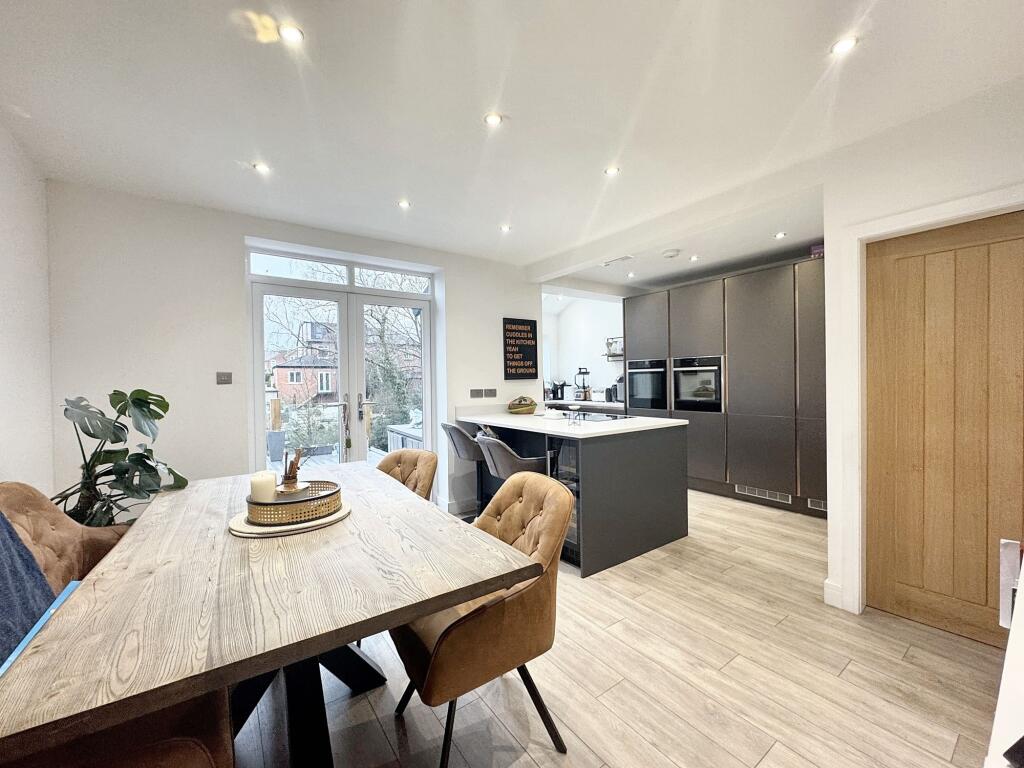 Open Plan Kitchen/Dining Room