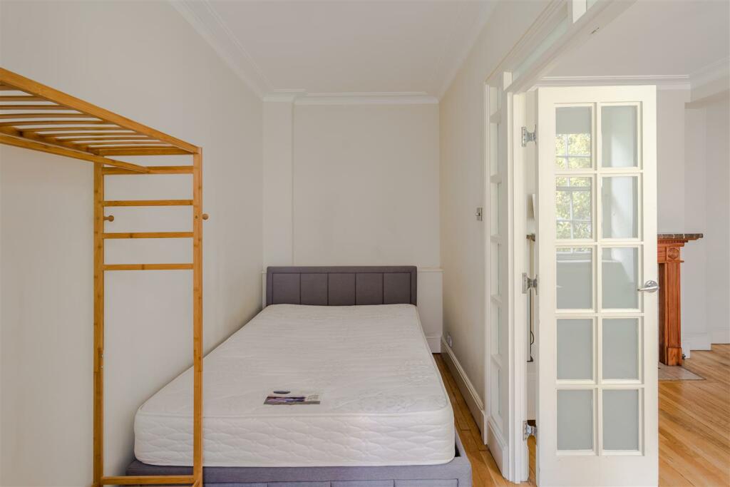 15 Goodwood Court-2.jpg