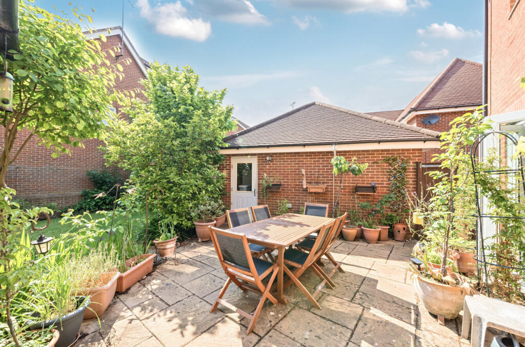 15-68220d4702d6b-...