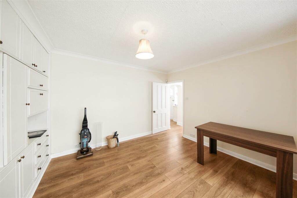 98 Carlton Avenue West - s2rwxTRi8KpEPhVeu4ft.jpg
