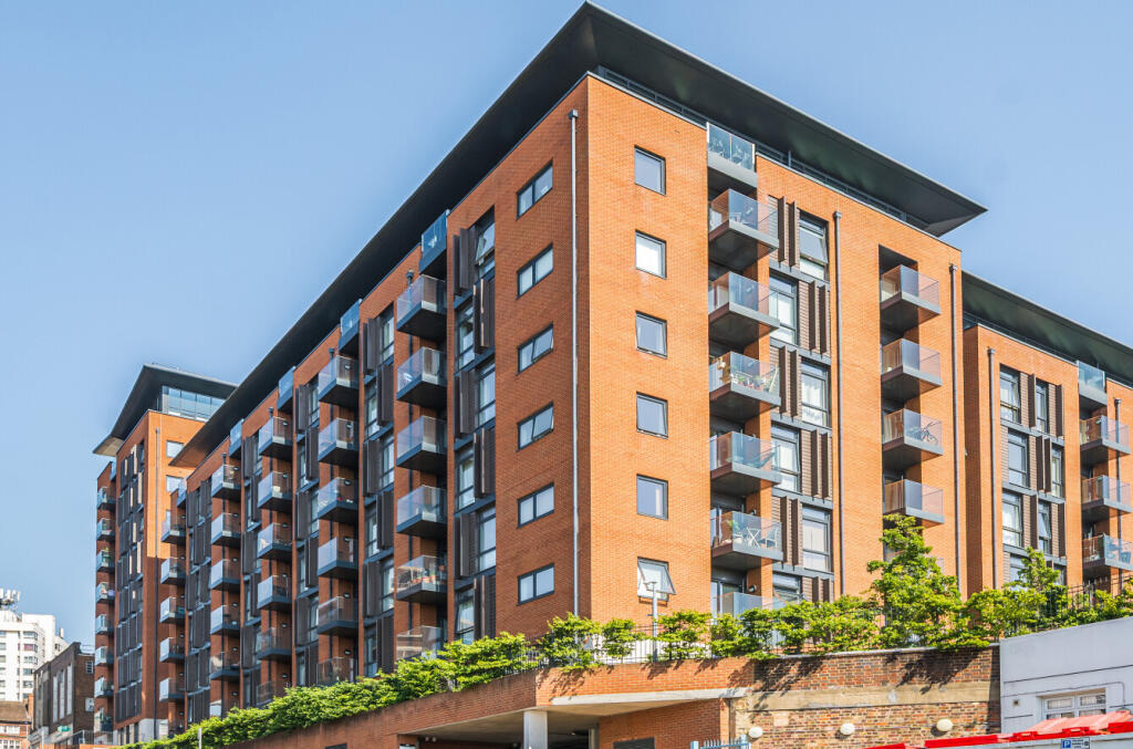 34-68235feec4912-...