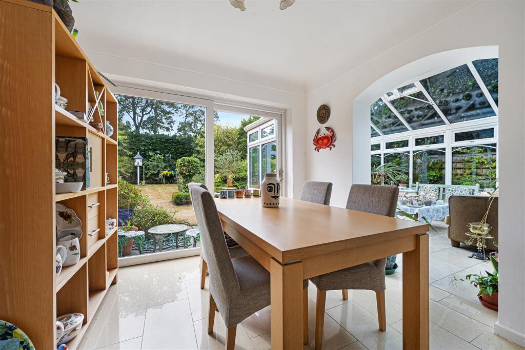 Kitchen-Breakfast Room