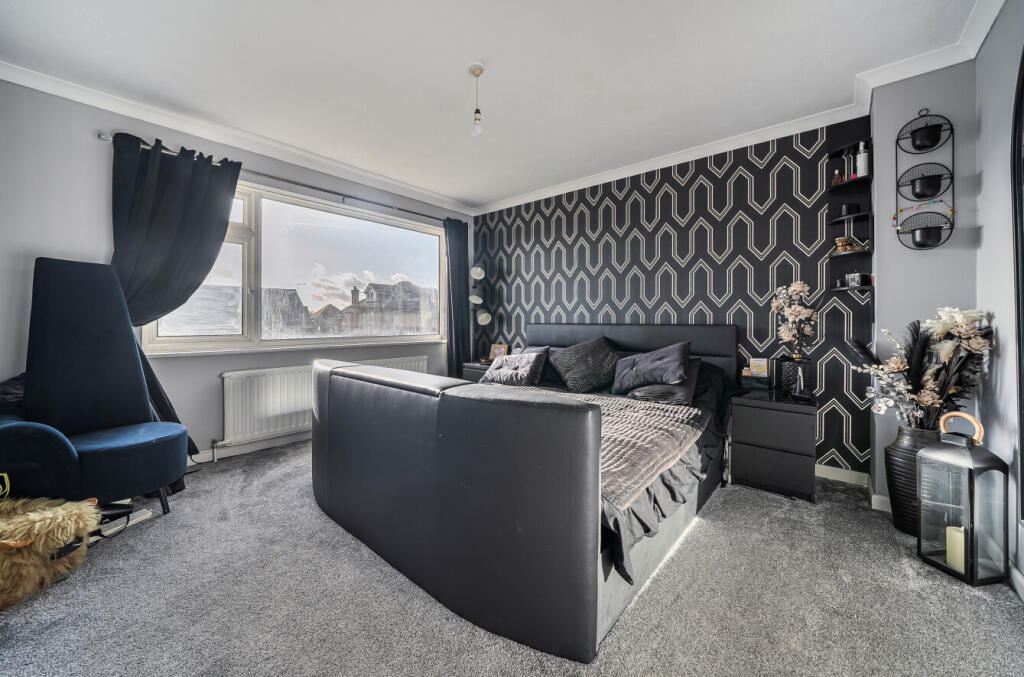 1387069-26-6931b0...