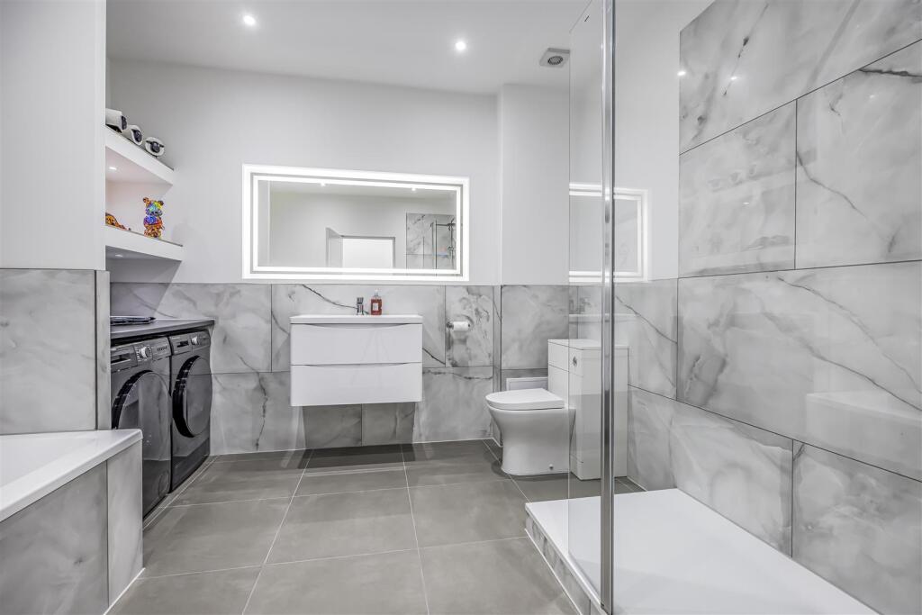 31 Lovedean Lane, Waterlooville-PorticoMarketing-S