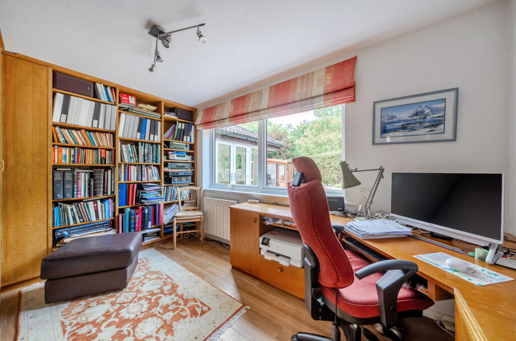 1342413-8-68ae289...