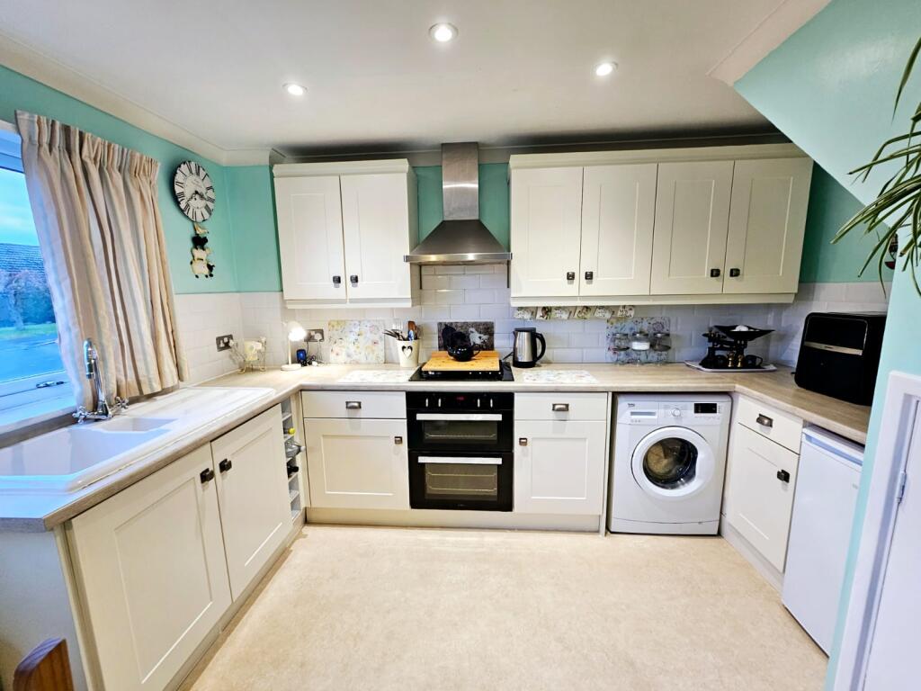 2b5a2b2b-3bf1-44f6-ab89-2261d72d10e9