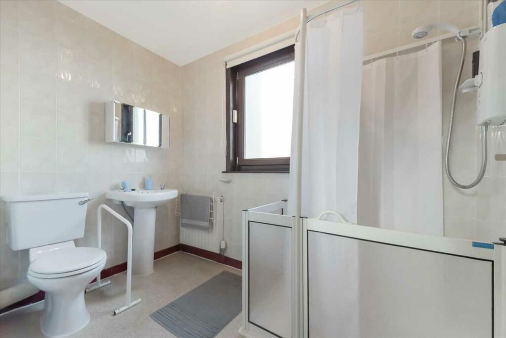 En-Suite (1)