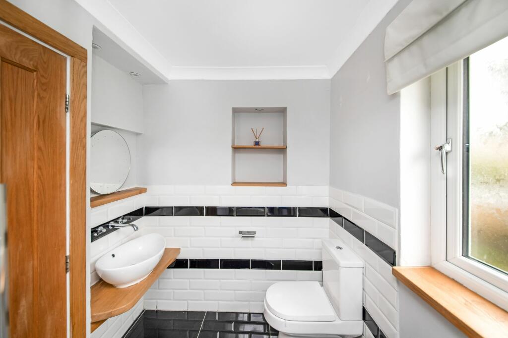 HOUSE BATHROOM