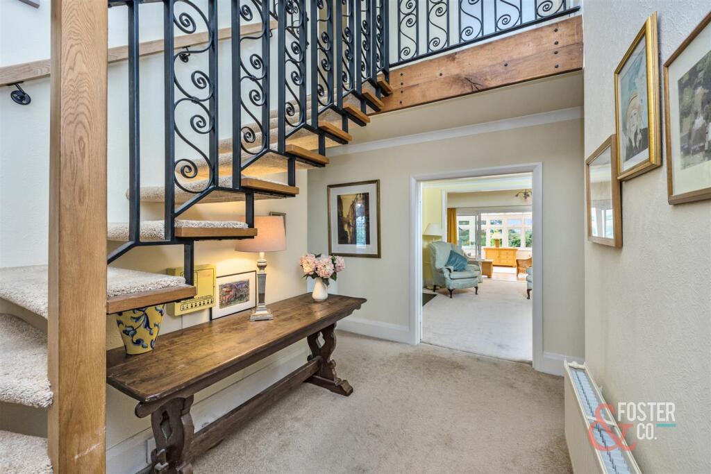 Dyke Road, 327-020.jpg