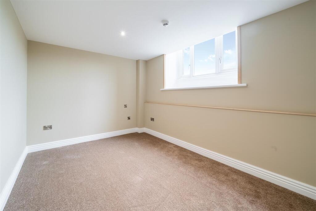 Bedroom 3.jpg