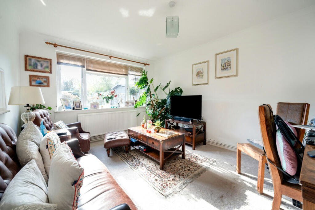 Sitting/Dining Room