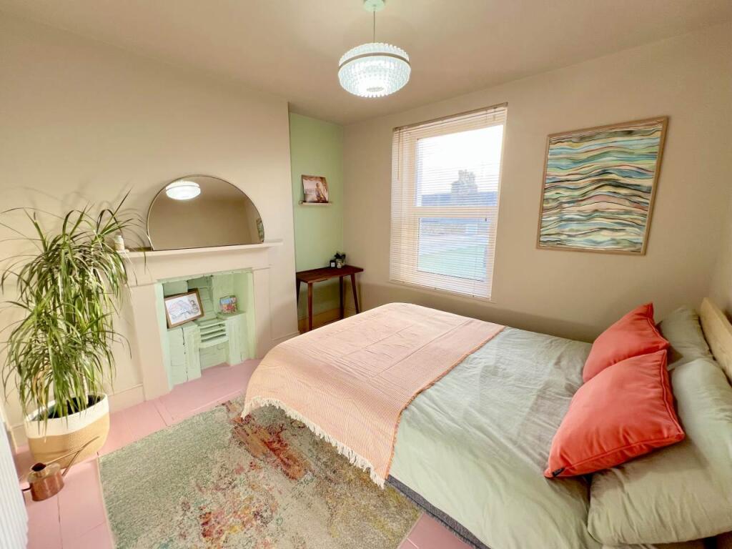 Back bedroom 1