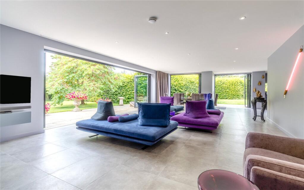 Sitting Area
