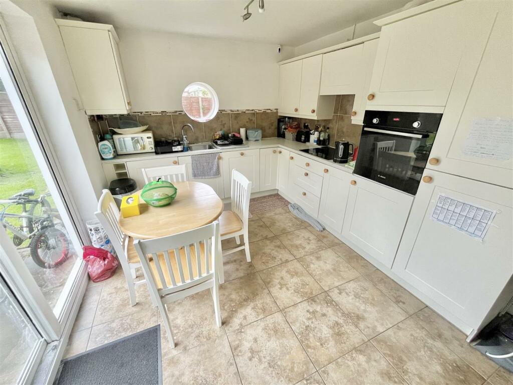 Kitchen Aspect 4