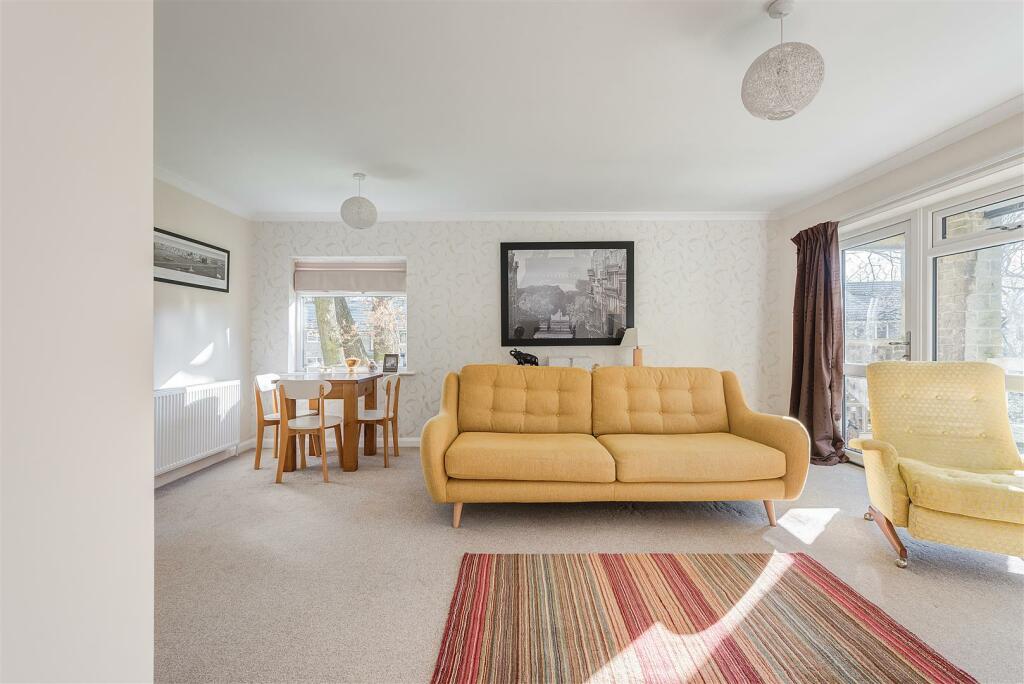 4LaurelCourt(Interior)(9of20).jpg