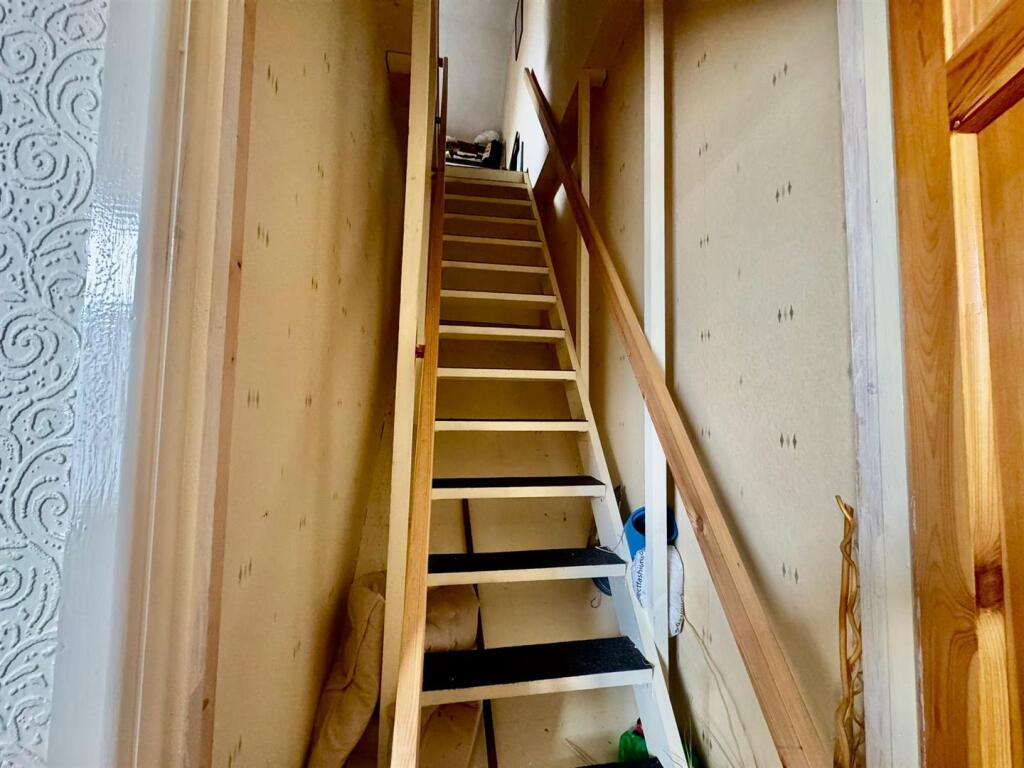 WhatsApp Image 2025-10-28 at 09.58.57 (1).jpeg