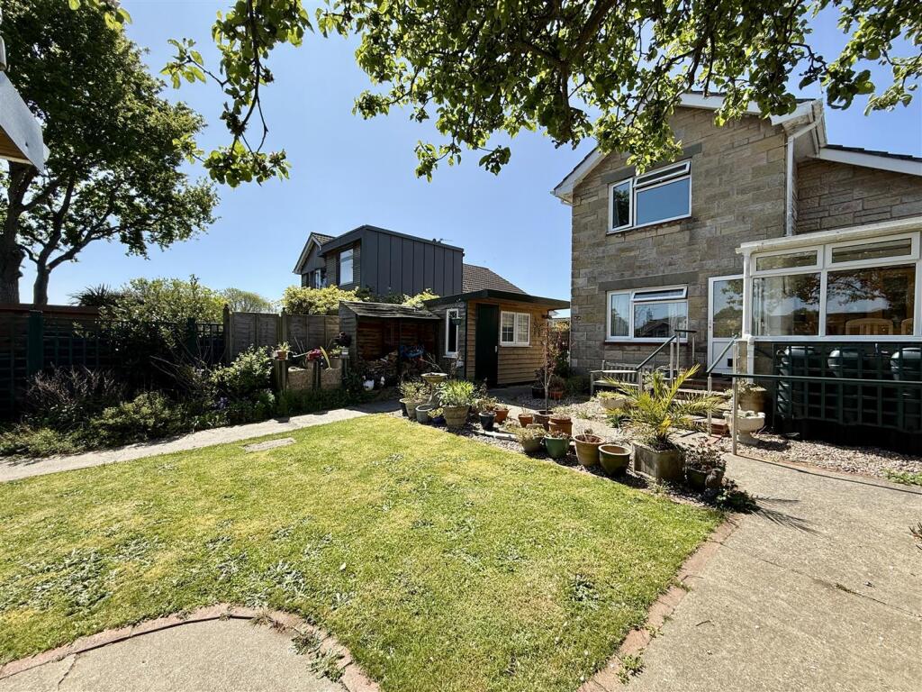 Rear Garden: