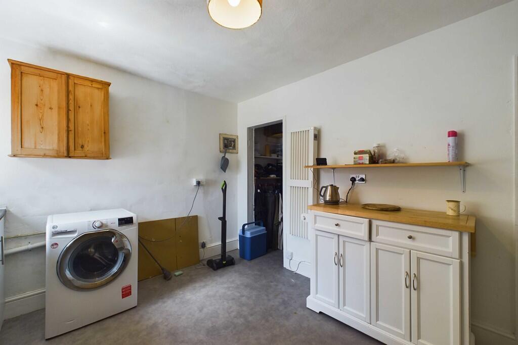 CAM01689G0-PR0403...