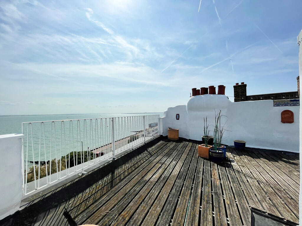 EF0F96D5-C1C6-4B7...