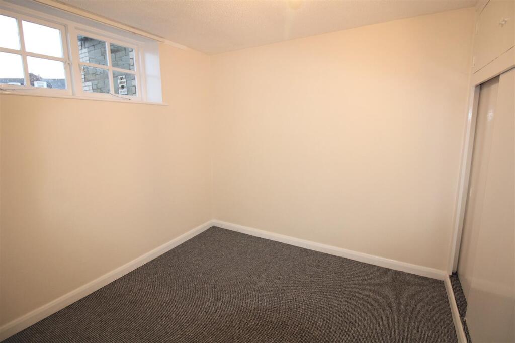 Bedroom.JPG