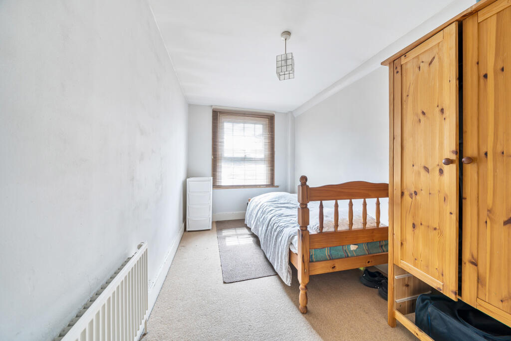 1320497-4-686e990...