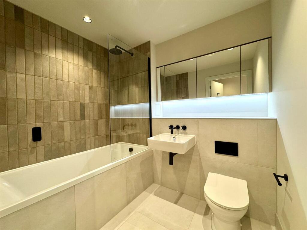 Bathroom.jpeg