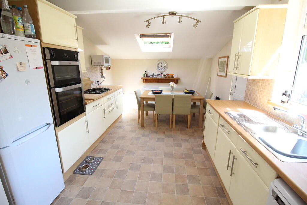 Kitchen diner