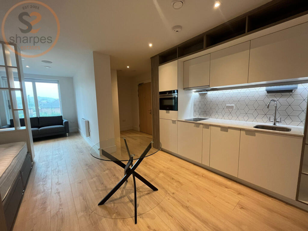 WhatsApp Image 2025-07-24 at 15.50.53 (2).jpeg