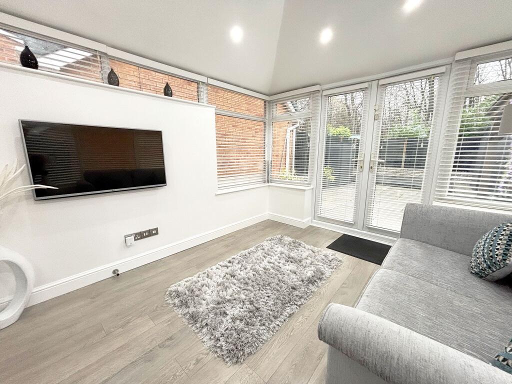 Hemfield Close, Ince, Wigan, WN2 2DW