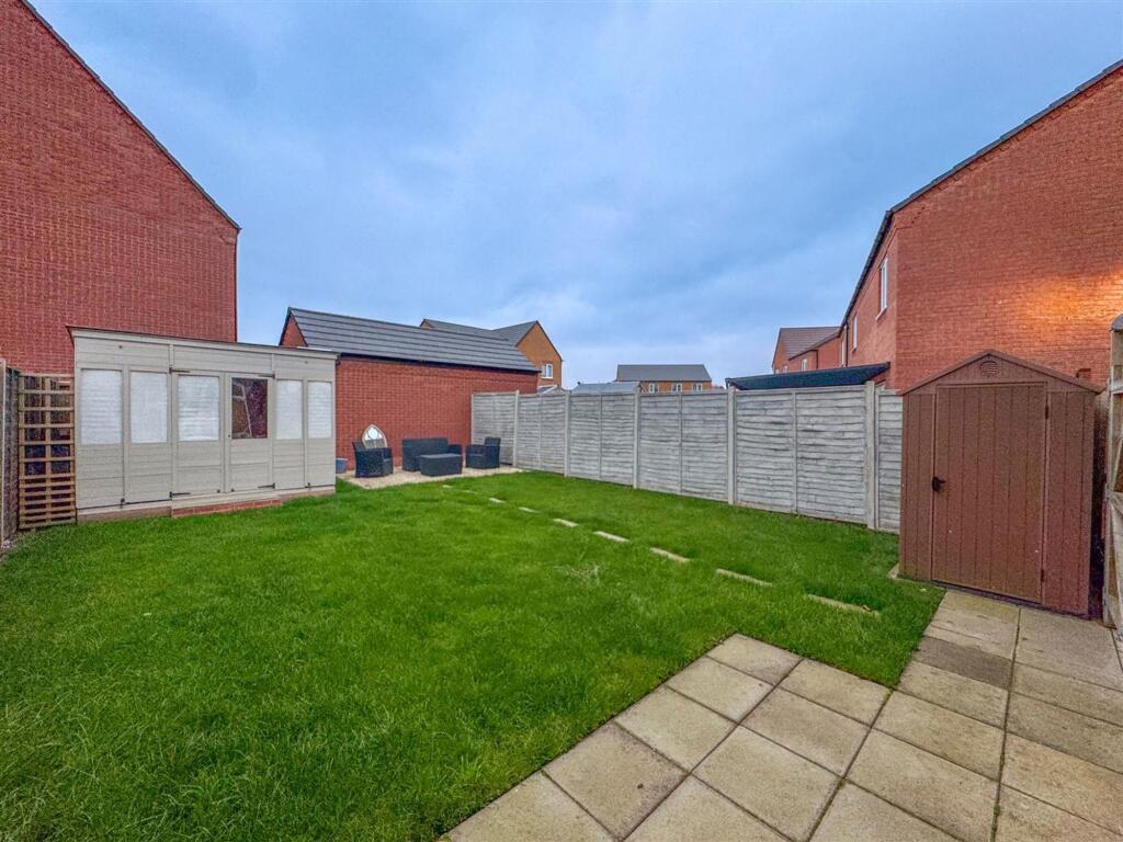 Midsummer Road - Image-7.jpg