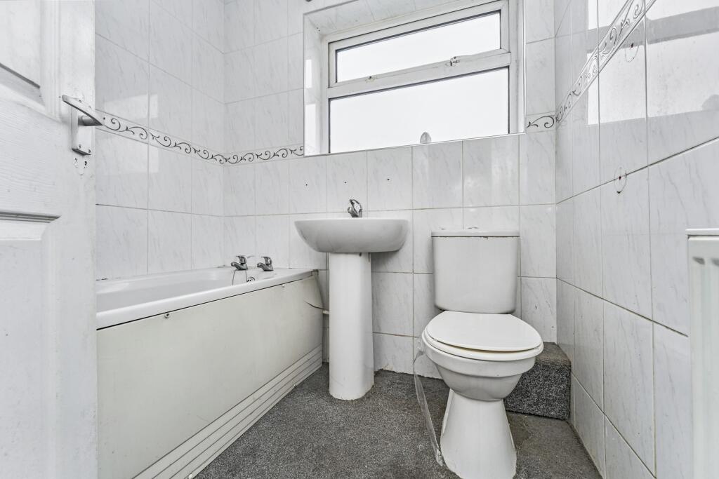 23 Lassington Close, Redditch, Worcestershire, B98 0LW