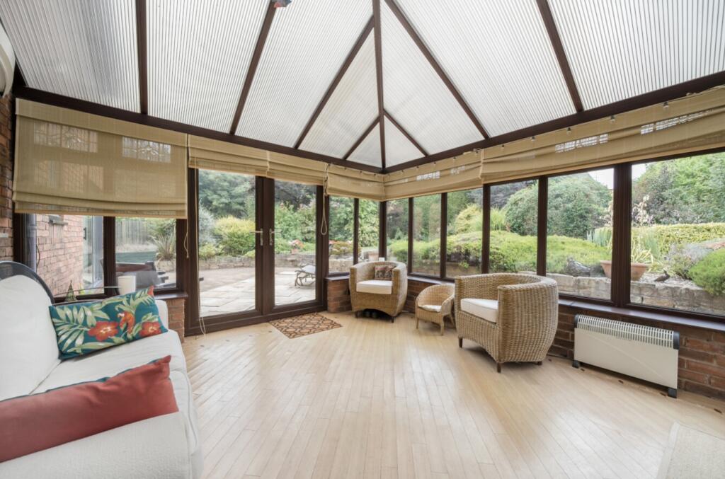 1325575-14-6880c9739eee9