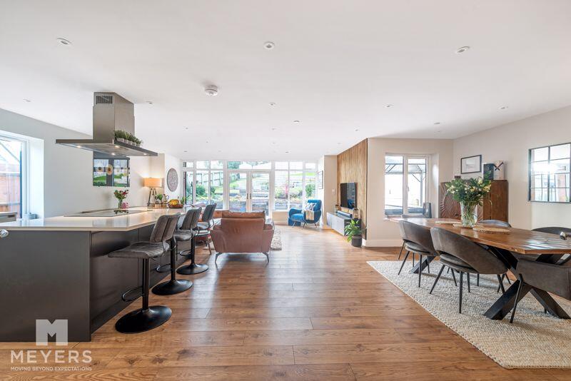 Open Plan Living Space to the Rear