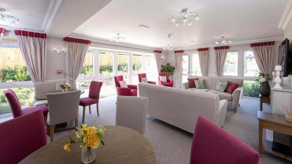 Owners' Lounge.jpg
