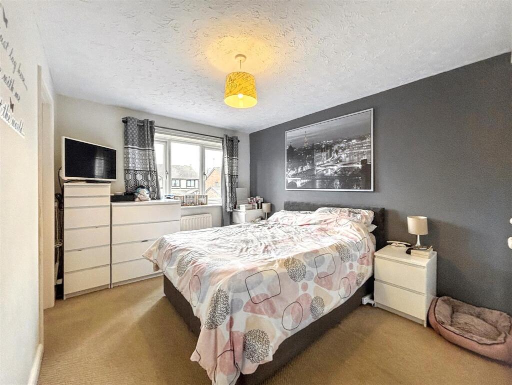 Master bedroom.jpg