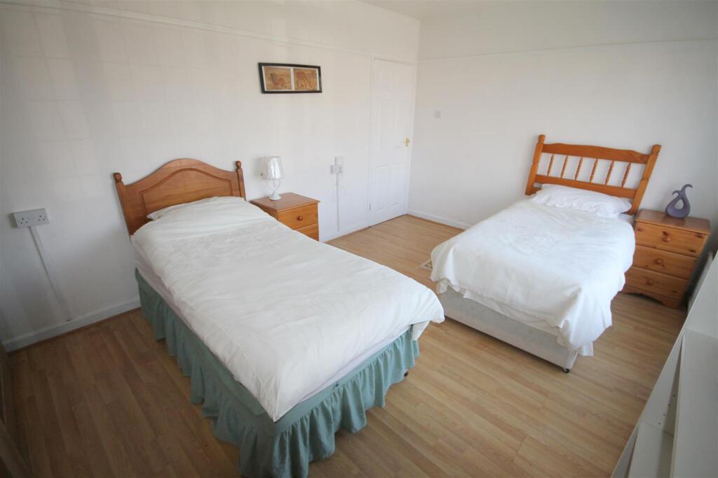 BH Bedroom aii.JPG